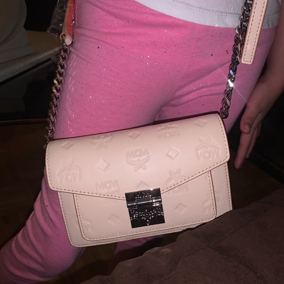 SOLD OUT MCM BELT BAG - Picture 4 of 4